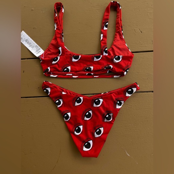 RVCA Women’s Red ‘Rozich’ bikini set - Picture 3 of 3